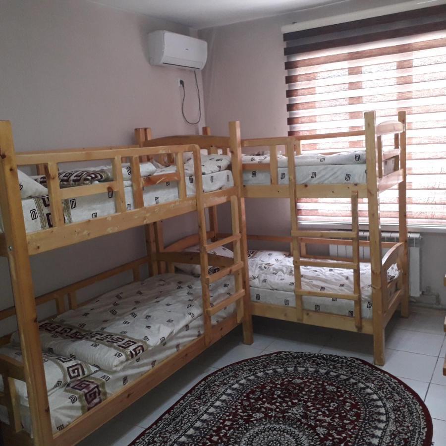 Sakho Hotel-Hostel Dushanbe Bagian luar foto
